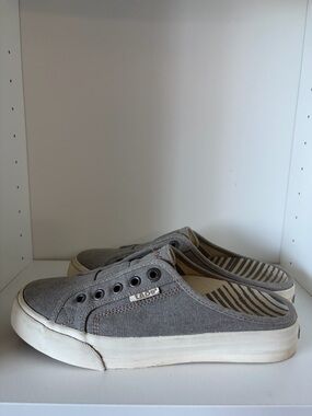 Taos EZ Soul Gray Slide On Sneaker Mule clogs Shoes Women's Size 7